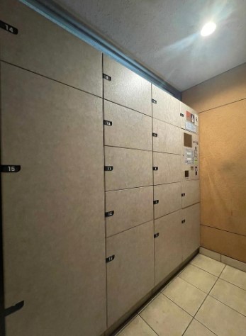 留守中でも宅配便が受け取れる宅配ボックス付き 留守中でも宅配便が受け取れる宅配ボックス付き