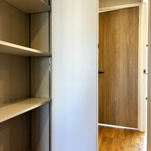 廊下にも収納スペース